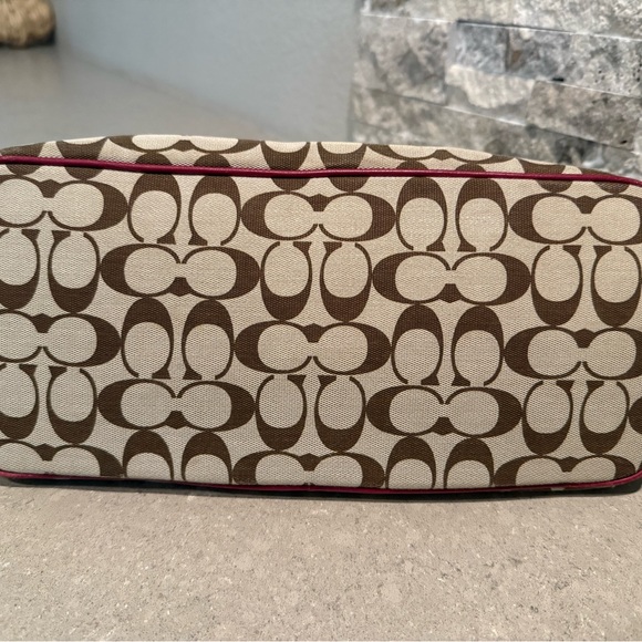 Auth COACH Gallery Zip Tote Khaki/Red Signature Canvas EUC w/COA 2013 - Picture 14 of 15